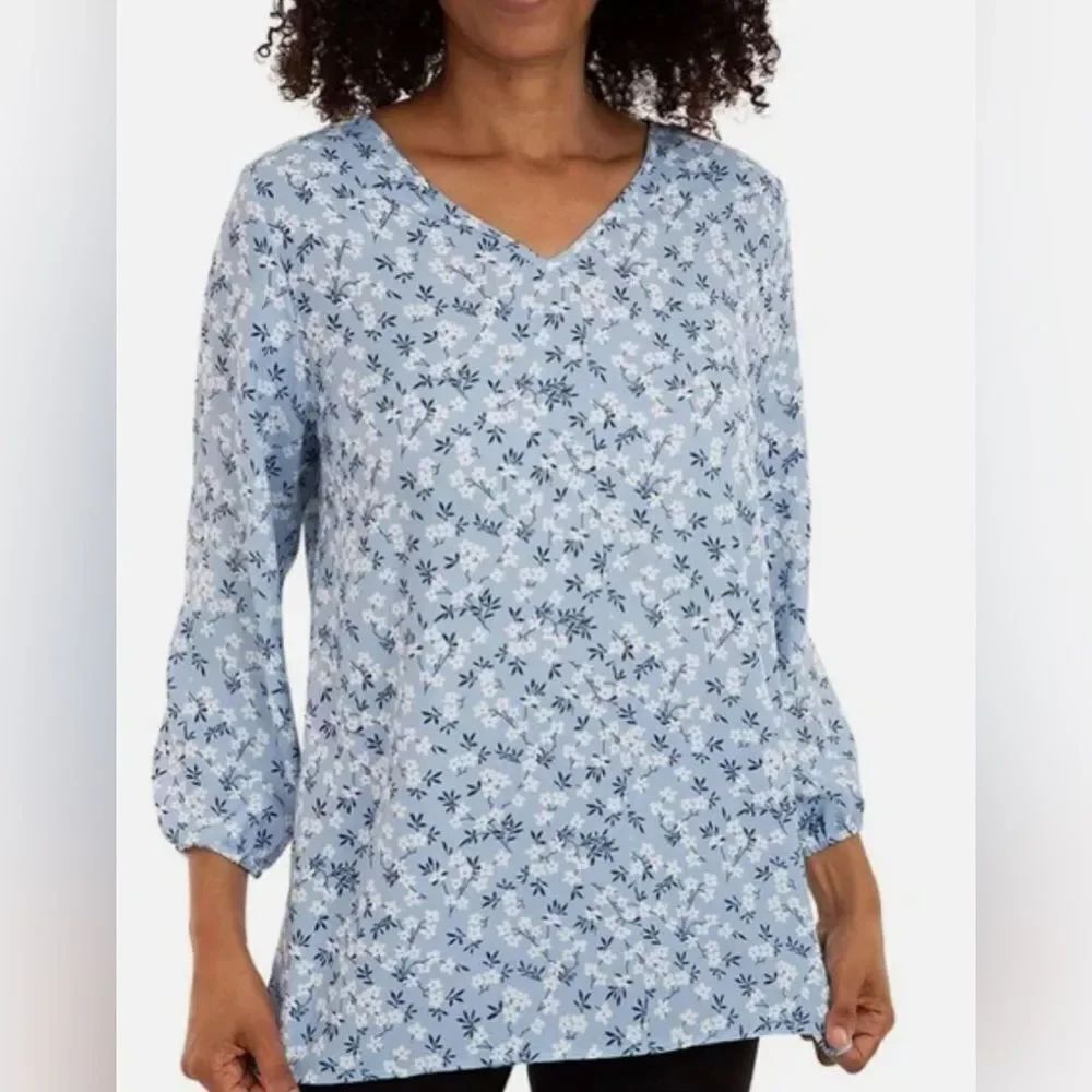 Mario Serrani Floral Blue Women's V Neck Top